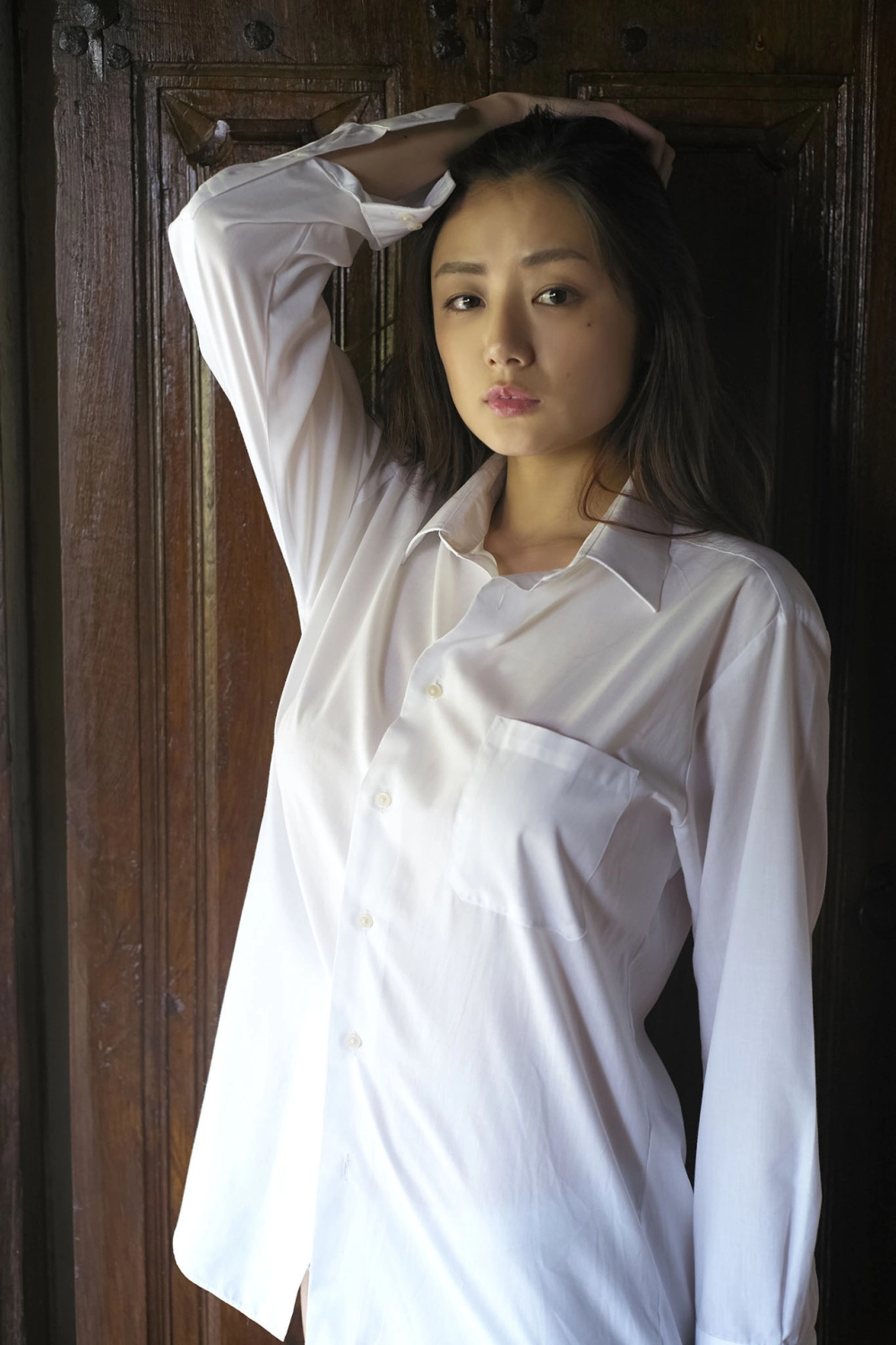 Vẻ đẹp Moemi Katayama mềm mại cuốn hút