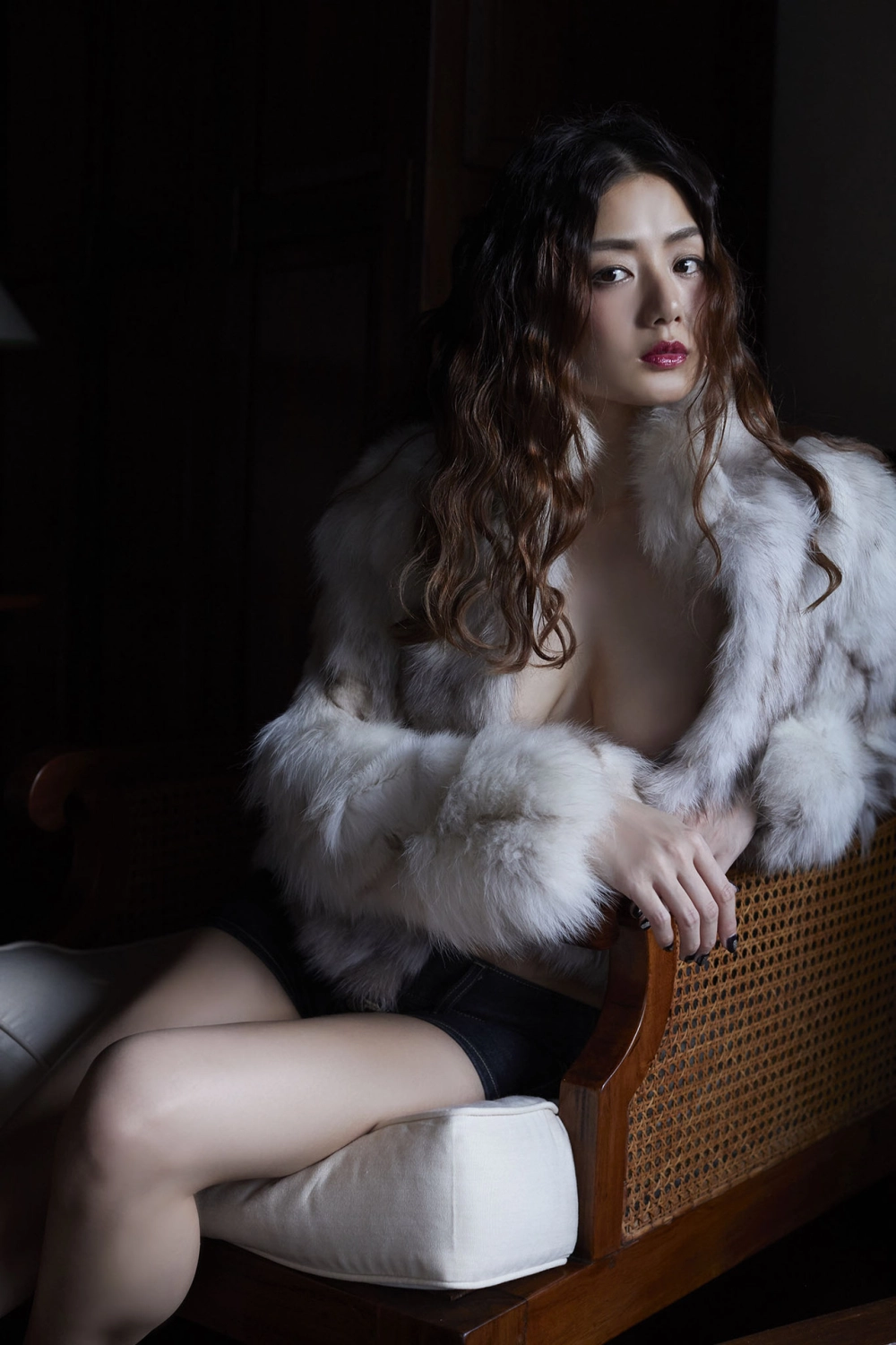 Nụ cười Moemi Katayama gợi cảm khó quên