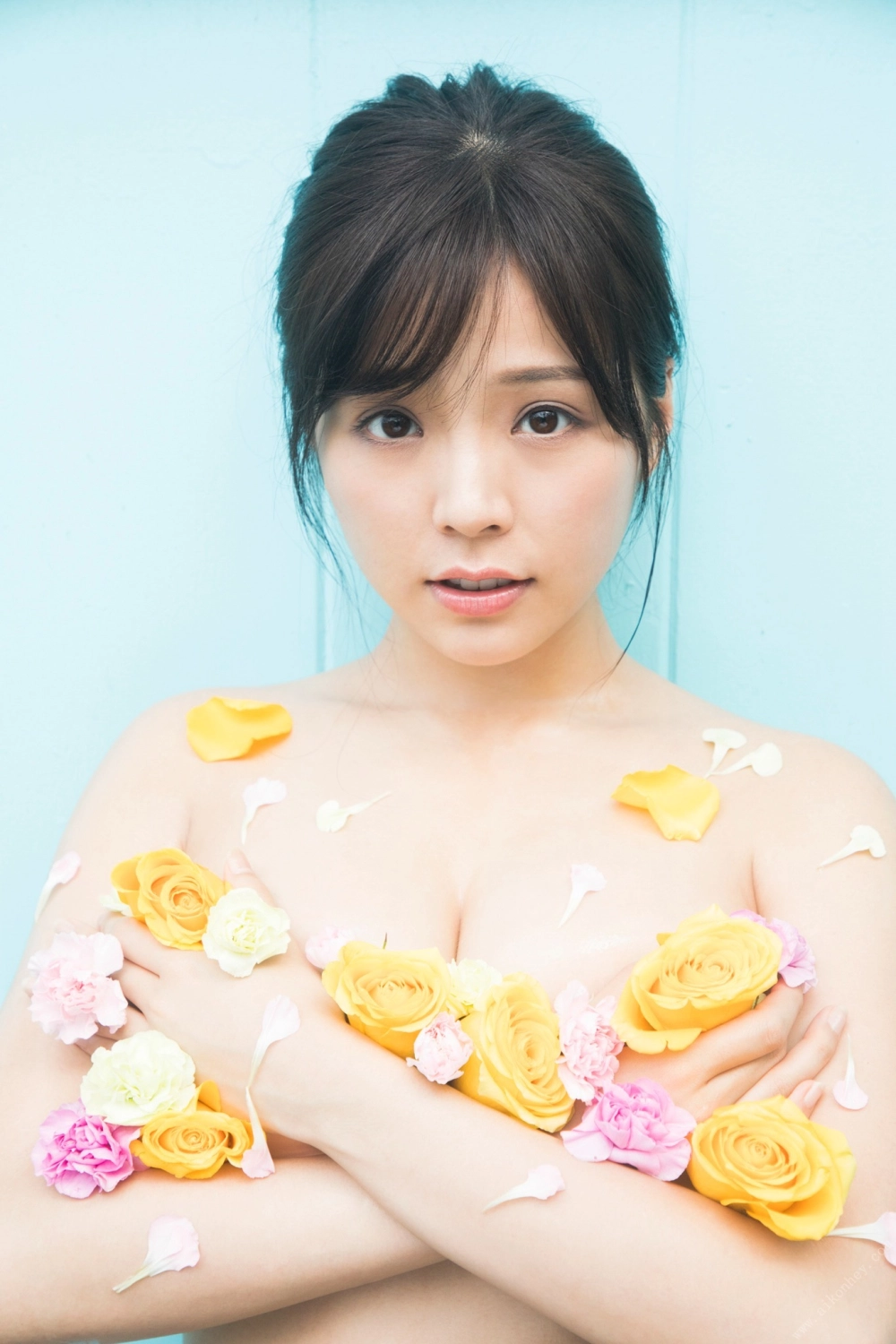 Natsuki Kawamura gợi cảm hút ánh nhìn