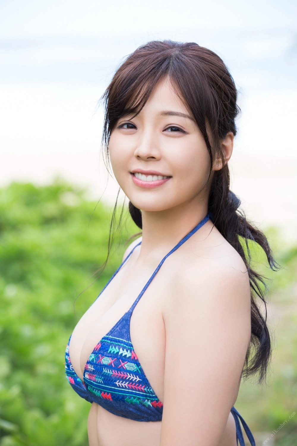 Natsuki Kawamura nổi bật với vẻ sexy
