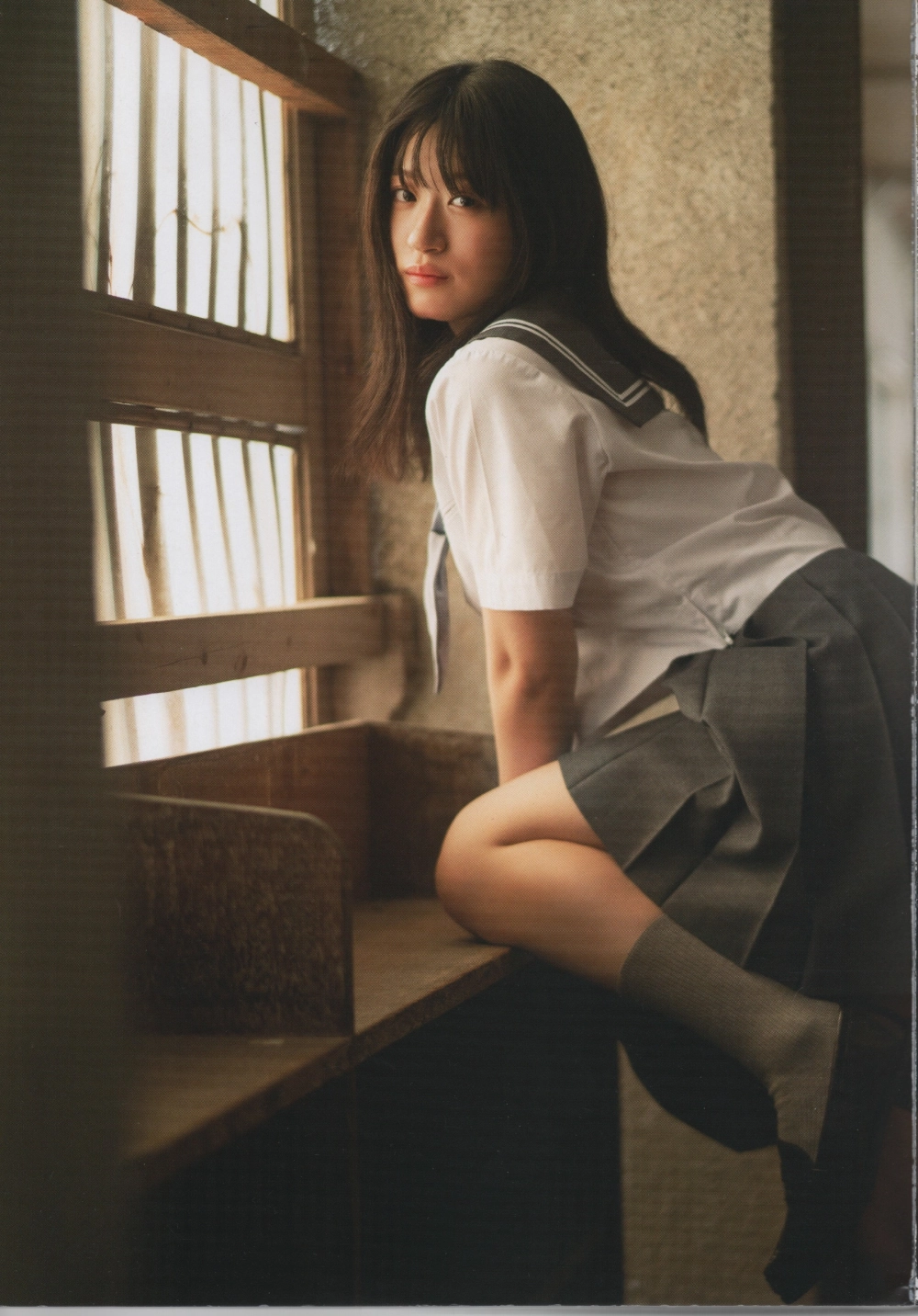 Rei Jonishi rạng rỡ với vẻ đẹp gợi cảm