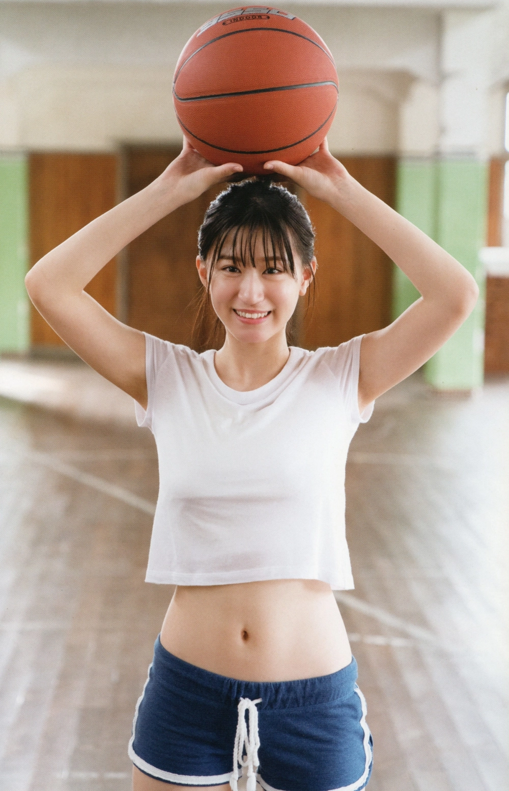 Rei Jonishi đẹp cuốn hút khó cưỡng lại