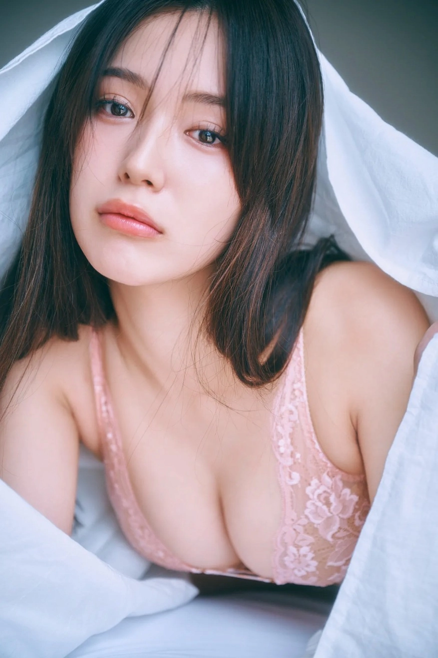 Seika Tamukai cuốn hút với vẻ đẹp gợi cảm