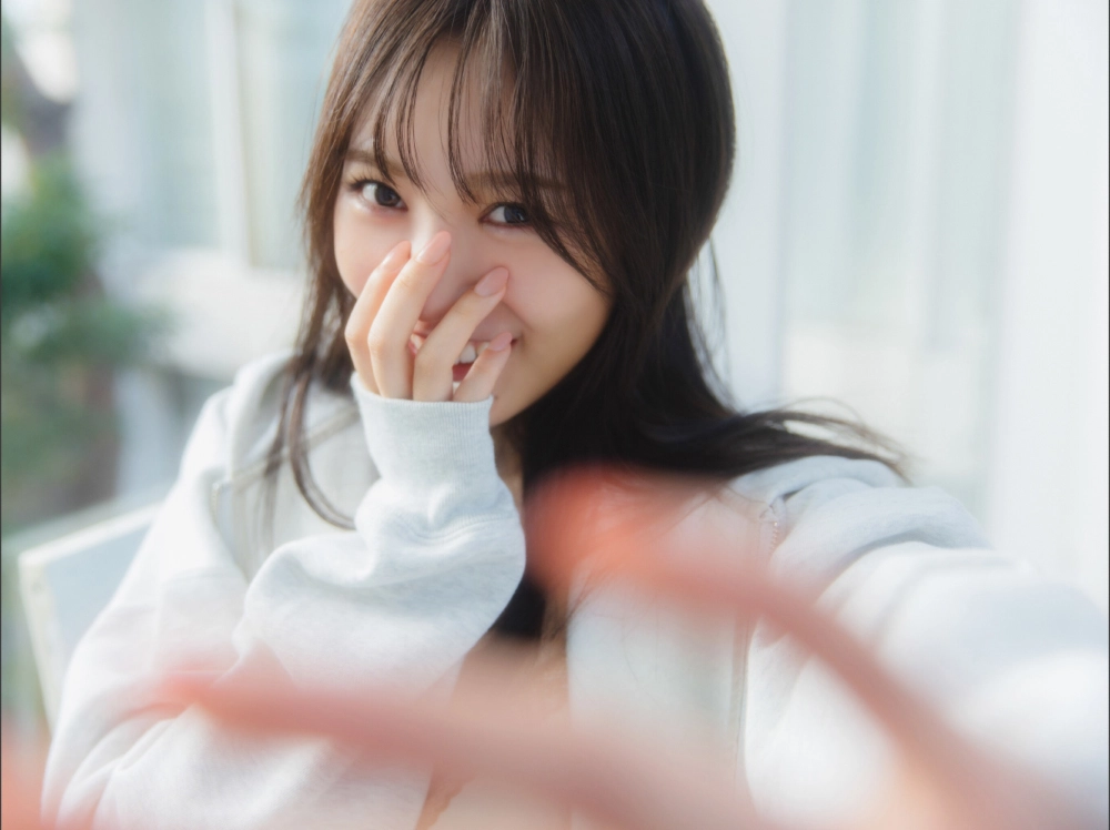 Sumire Yokono đẹp nổi bật trong mọi khung hình