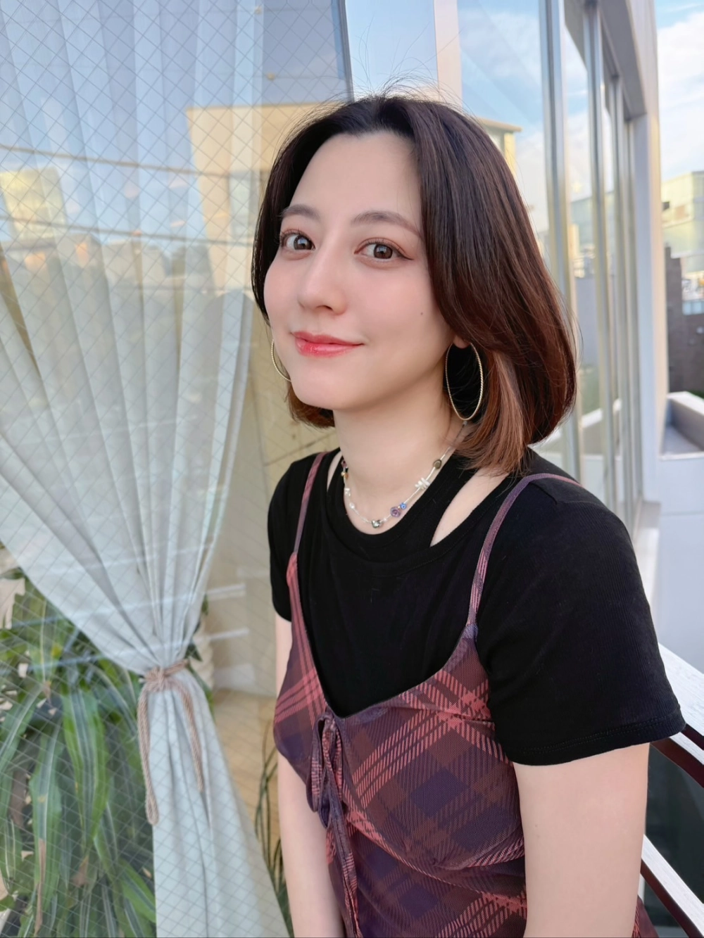 Yumi Sugimoto khiến ánh nhìn không thể rời