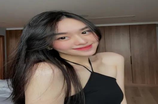 Hoa hậu Tường San bùng nổ quyến rũ qua bộ sưu tập ảnh mới