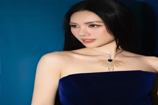 Từng bức ảnh của Bùi Quỳnh Hoa đều mang cá tính thời trang riêng