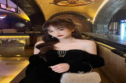 Vẻ đẹp sang trọng của Gấm Kami tỏa sáng trong từng khung hình