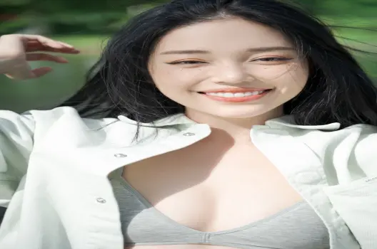 Linh Ngọc Đàm instagram mang đến cảm hứng thời trang qua từng khung hình