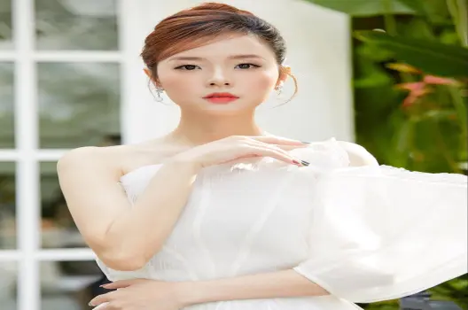 Midu bùng nổ quyến rũ qua bộ sưu tập ảnh thời thượng mới
