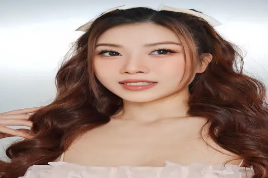 Phong cách trưởng thành giúp ca sĩ Trang Pháp tỏa sáng rực rỡ
