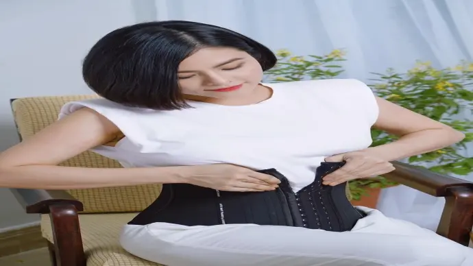 Vân Trang bùng nổ quyến rũ qua bộ sưu tập ảnh nghệ thuật