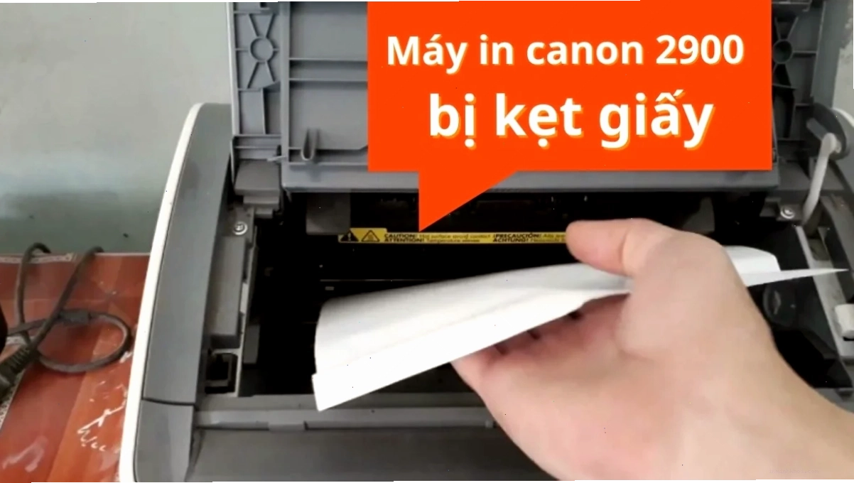 Con lăn kéo giấy bị bẩn là nguyên nhân kẹt giấy