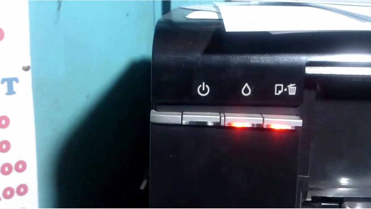 Đèn báo lỗi trên máy in Epson T60