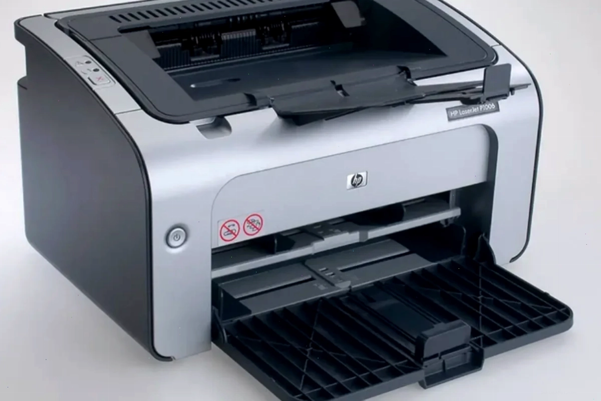 Kiểm tra hộp mực và tình trạng kẹt giấy bên trong máy in HP P1006