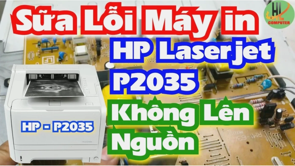 Kỹ thuật viên kiểm tra máy in HP tại chỗ