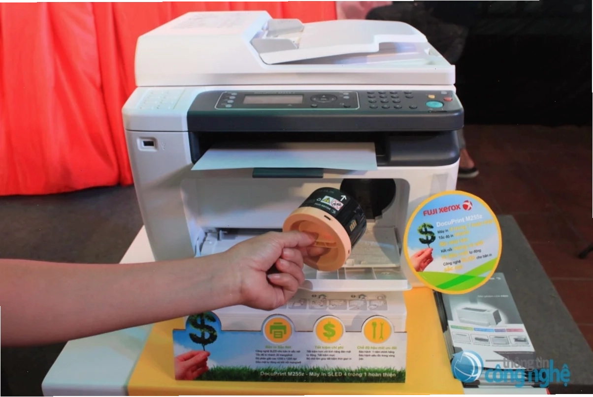 Quá trình nạp mực vào hộp mực máy in