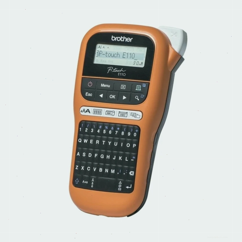 Tổng quan máy in nhãn Brother PT-E110 với bàn phím QWERTY