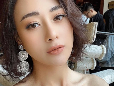 Phương Oanh bùng nổ quyến rũ qua bộ sưu tập ảnh nghệ thuật