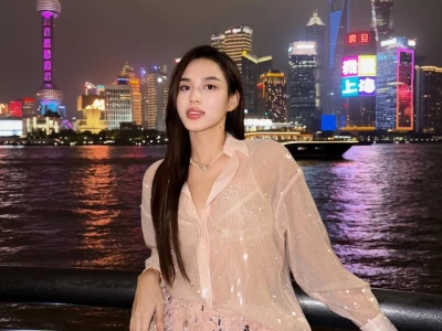 Đỗ Thị Hà bùng nổ quyến rũ qua bộ sưu tập ảnh nghệ thuật