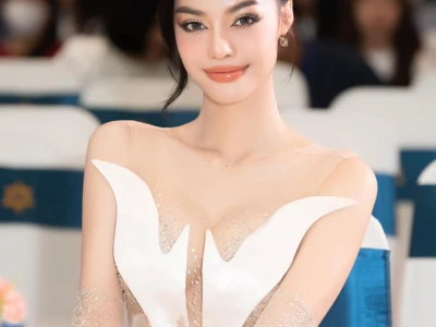 Lona Kiều Loan bùng nổ quyến rũ qua bộ sưu tập ảnh thời thượng