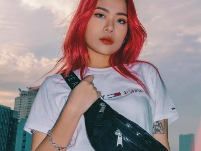 Tlinh bùng nổ quyến rũ qua bộ sưu tập ảnh thời thượng mới