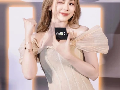 DJ Mie bùng nổ quyến rũ qua bộ sưu tập ảnh thời thượng mới
