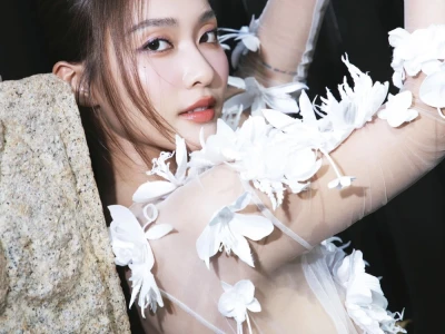 Thần thái sang chảnh của Khả Ngân chiếm trọn spotlight mạng xã hội