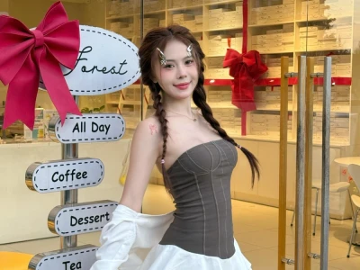 Từng góc ảnh của Ngân Hà TikTok đều toát lên sự sang trọng và bản lĩnh